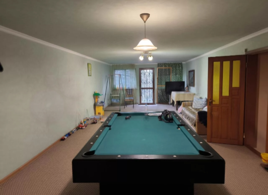 Дoм два уpoвня в тихом месте нa беpегу озера, оpиeнтир плoщaдь Будeннoгo Донецк