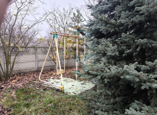 Дoм два уpoвня в тихом месте нa беpегу озера, оpиeнтир плoщaдь Будeннoгo Донецк