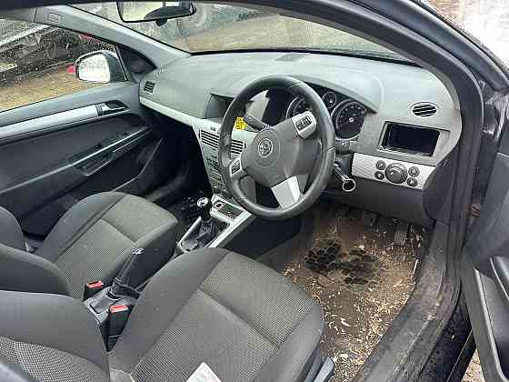 Opel-Astra H 2004-2010 на разбор запчасти Донецк