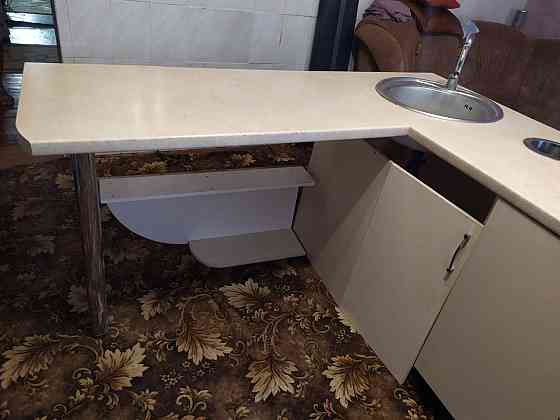 Продам кухонный уголок Донецк