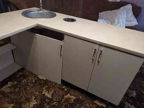 Продам кухонный уголок Донецк