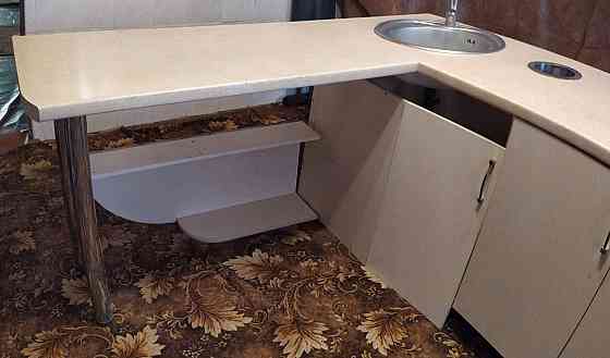 Продам кухонный уголок Донецк