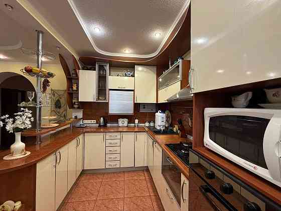 долгосрочная аренда шикарного дома в Калининском районе ( ориентир загс) Донецк