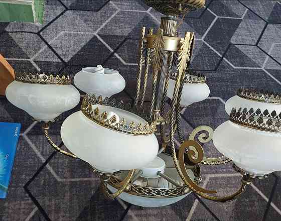 Продам люстру Макеевка