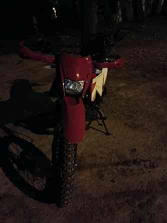 Продам чамп 200 куб практически новый брал в конце лета 25го без птс Донецк