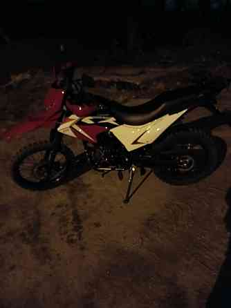 Продам чамп 200 куб практически новый брал в конце лета 25го без птс Донецк