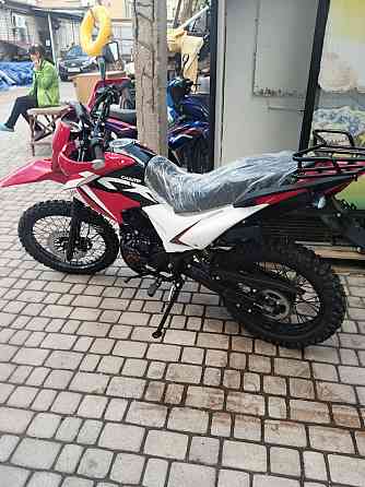 Продам чамп 200 куб практически новый брал в конце лета 25го без птс Донецк