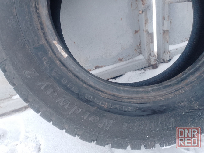 Продам две зимние покрышки R 15 разнобой. Донецк - изображение 2