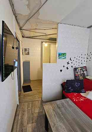 Продается трехкомнатная квартира в Приморском районе Мариуполь