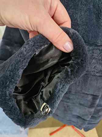 р.48-50 Новая шубка из меха бобрика с капюшоном Макеевка