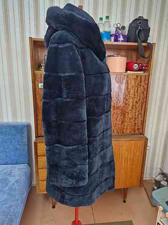 р.48-50 Новая шубка из меха бобрика с капюшоном Макеевка