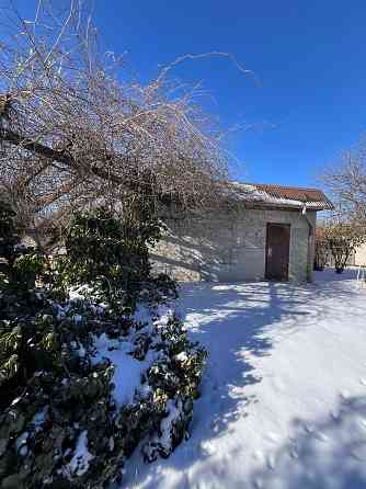 Дом 72 кв.м.и смежный приватизированный участок Макеевка