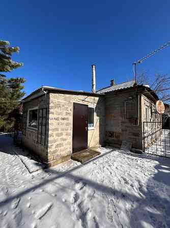 Дом 72 кв.м.и смежный приватизированный участок Макеевка