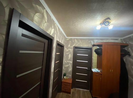 3к кв. кв-л Железнодорожный хольная с мебелью и техникой Макеевка