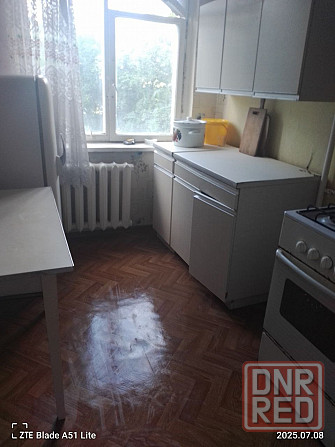 Продам 2 к.кв. мкрн Магистральный, ул.Куйбышева, 3 эт/ 9 эт, норм. состояние Донецк - изображение 3