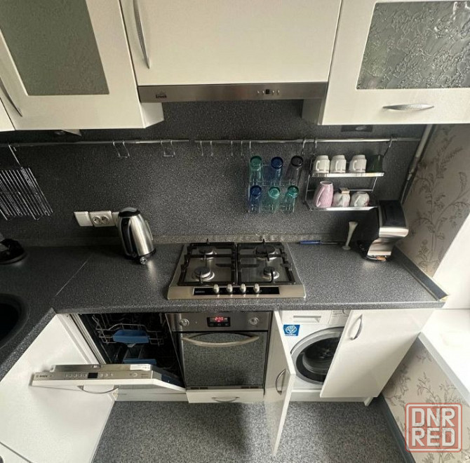 Сдам свою светлую двухкомнатную квартиру. Киевский район, Шахтерская площадь Донецк - изображение 1