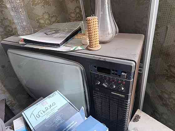 Отдам бесплатно два старых телевизора Макеевка