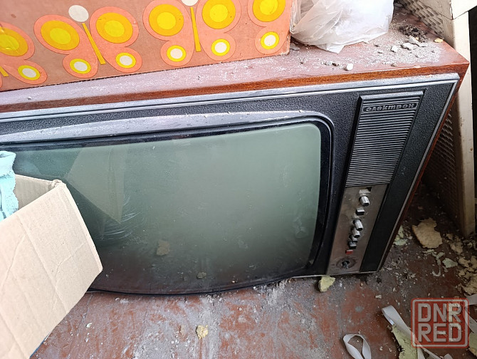 Отдам бесплатно два старых телевизора Макеевка - изображение 1