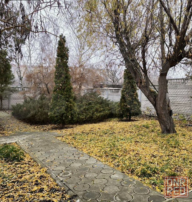 дом пл Буденного на берегу озера Донецк - изображение 1