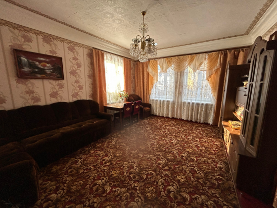 Продается добротный дом . Макеевка, Зеленый Мирный ( напротив школы 49 Макеевка