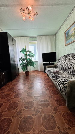 Продажа 2-комнатной квартиры 4/5 в г. Макеевка, Советский р-н, 8-й квартал Макеевка