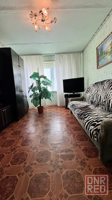 Продажа 2-комнатной квартиры 4/5 в г. Макеевка, Советский р-н, 8-й квартал Макеевка - изображение 1