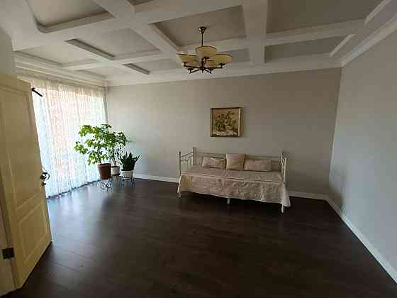 Дом 200 м² на участке 10 сот. Донецк