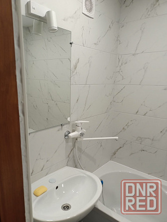 Сдаётся 2-ая квартира в Кировском районе Ориентир: Мирный Этаж: 6/9, вода каждый день. Донецк - изображение 2