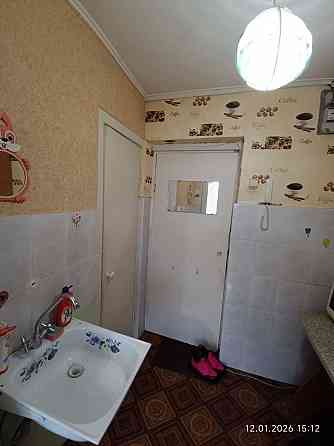 гостинка, 29 м2, 3/5 эт. Мариуполь