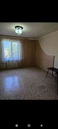 сдам 2 к.кв. киевский р. жд площадь привокзальная 25000 р. гараж воду бьёт. Донецк