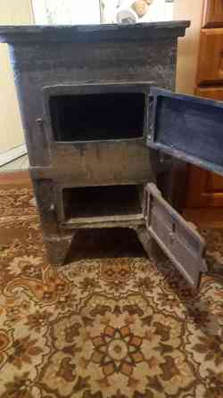 Продам чугунную буржуйку Макеевка