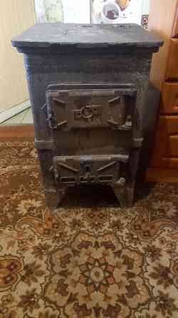 Продам чугунную буржуйку Макеевка