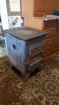 Продам чугунную буржуйку Макеевка