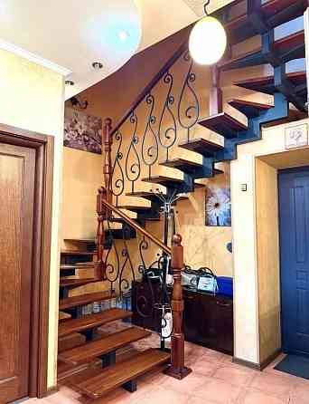 Продам 3 ком.кв 140 м2 в двух уровнях, центр, Донбасс Арена, гостиница Шахтер. Донецк