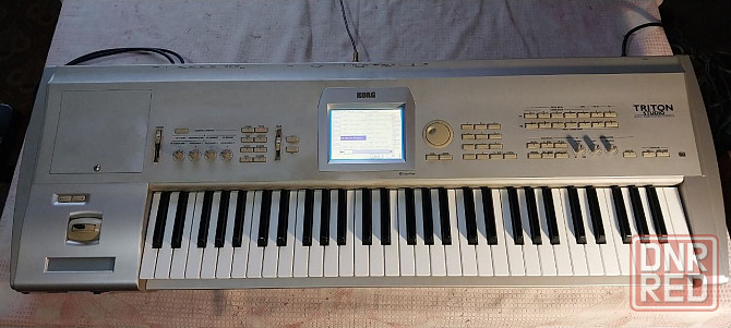 Продаю KORG Triton Studio Донецк - изображение 1