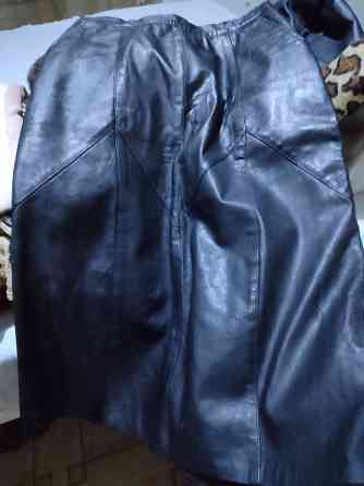 Костюм женский кожаный черного цвета Донецк