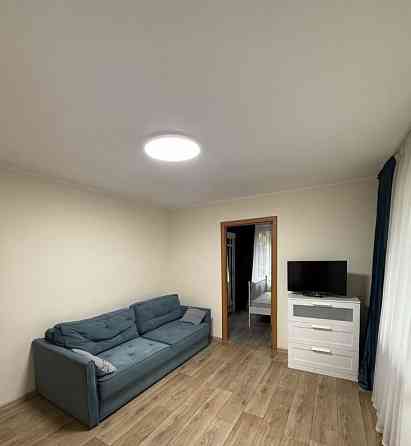 Сдаю двухкомнатную квартиру в Ворошиловском на 5 этаже многоэтажного дома с площадью 37м² Донецк