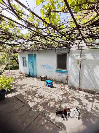 Продаётся рядом с морем. Мариуполь