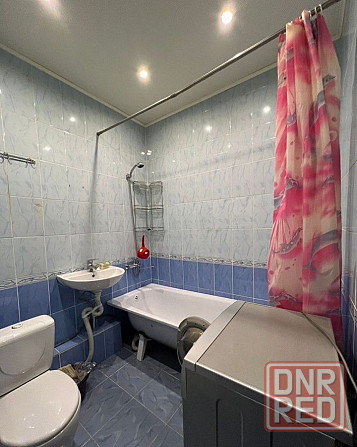 Сдаю студию 27.0 м² этаж 8/14 город Донецк, Калининский район, проспект Ильича. Донецк - изображение 3