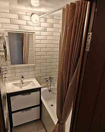 Сдается двухкомнатная квартира в Киевском районе, ориентир Маяк. Площадь 43 кв.м. Этаж 5. Донецк