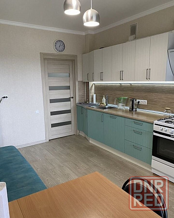 Сдается однокомнатная квартира в Калининском районе возле 20 школы. Сделан хороший ремонт Донецк - изображение 3