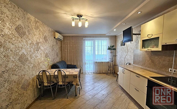 Сдается уютнaя трехкомнатная квaртиpа в самом сердце Донецка (Ворошиловский район, улица Артема Донецк - изображение 4