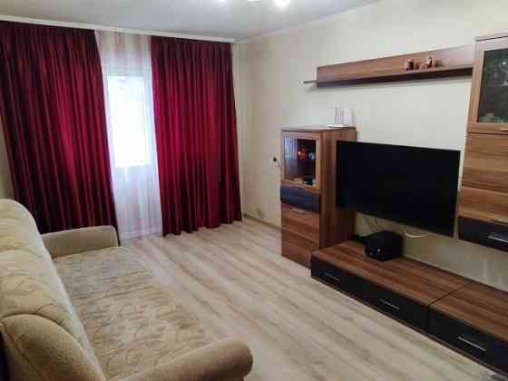 Сдам 2к кв в Ленинском районе. оЦКБ. Этаж 7из9. Вода идёт хорошо.Бойлер. Комнаты раздельные. Донецк