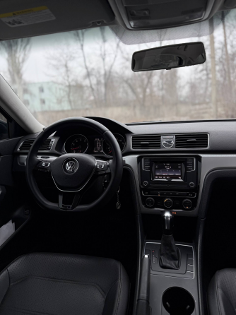 Продам Volkswagen Passat Донецк