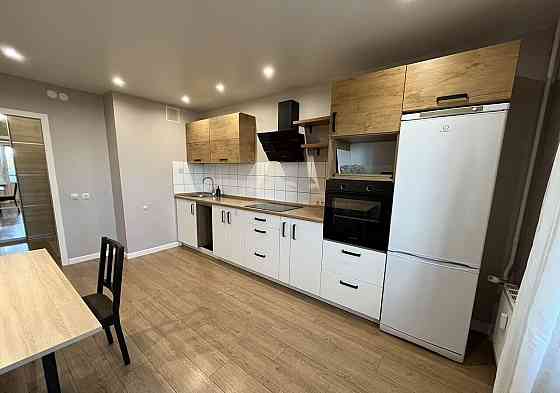 Сдается двухкомнатная квартира в Ленинском районе, Ленинский проспект. Ориентир - Обжора. Донецк