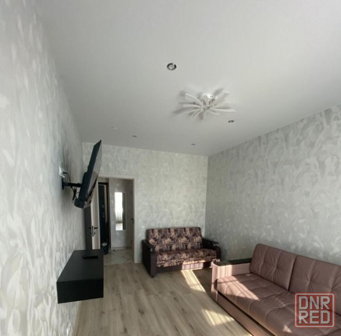 Сдаю однокомнатную квартиру 35.0 м² этаж 5 город Донецк, Будённовский район Донецк - изображение 2