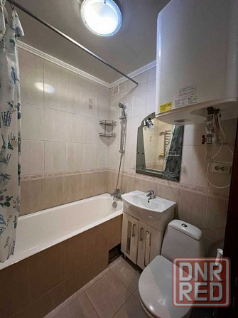 Сдам в Кировском районе двухкомнатную квартиру.Минимальный срок аренды 3 месяца. Донецк - изображение 2