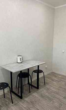 Сдаю двухкомнатную квартиру 55.0 м² этаж 3 город Донецк, Калининский район. Донецк