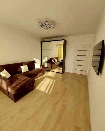 Сдам 1-комнатную квартиру 47м2 в Калининском р-не.Есть вся необходимая мебель и бытовая техника. Донецк