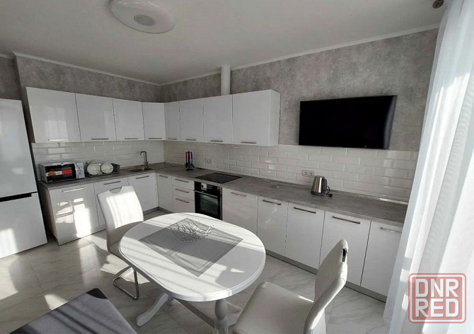 Сдам 1-комнатную квартиру 47м2 в Калининском р-не.Есть вся необходимая мебель и бытовая техника. Донецк - изображение 3